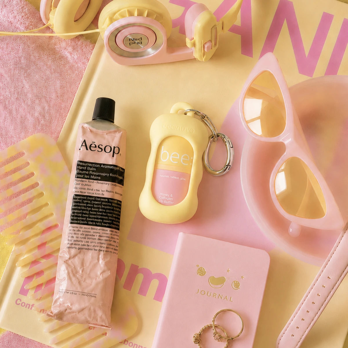 beenuvo Bee Plush Keychain