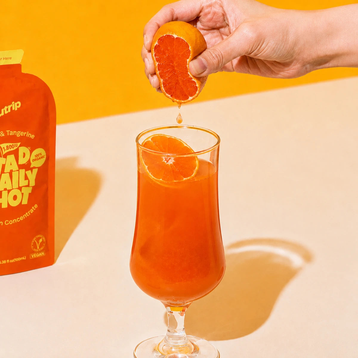 FRUTRIP Vegan Vita-D Daily Shot
- Carrot and Tangerine
(100ml X 10pouches /box)