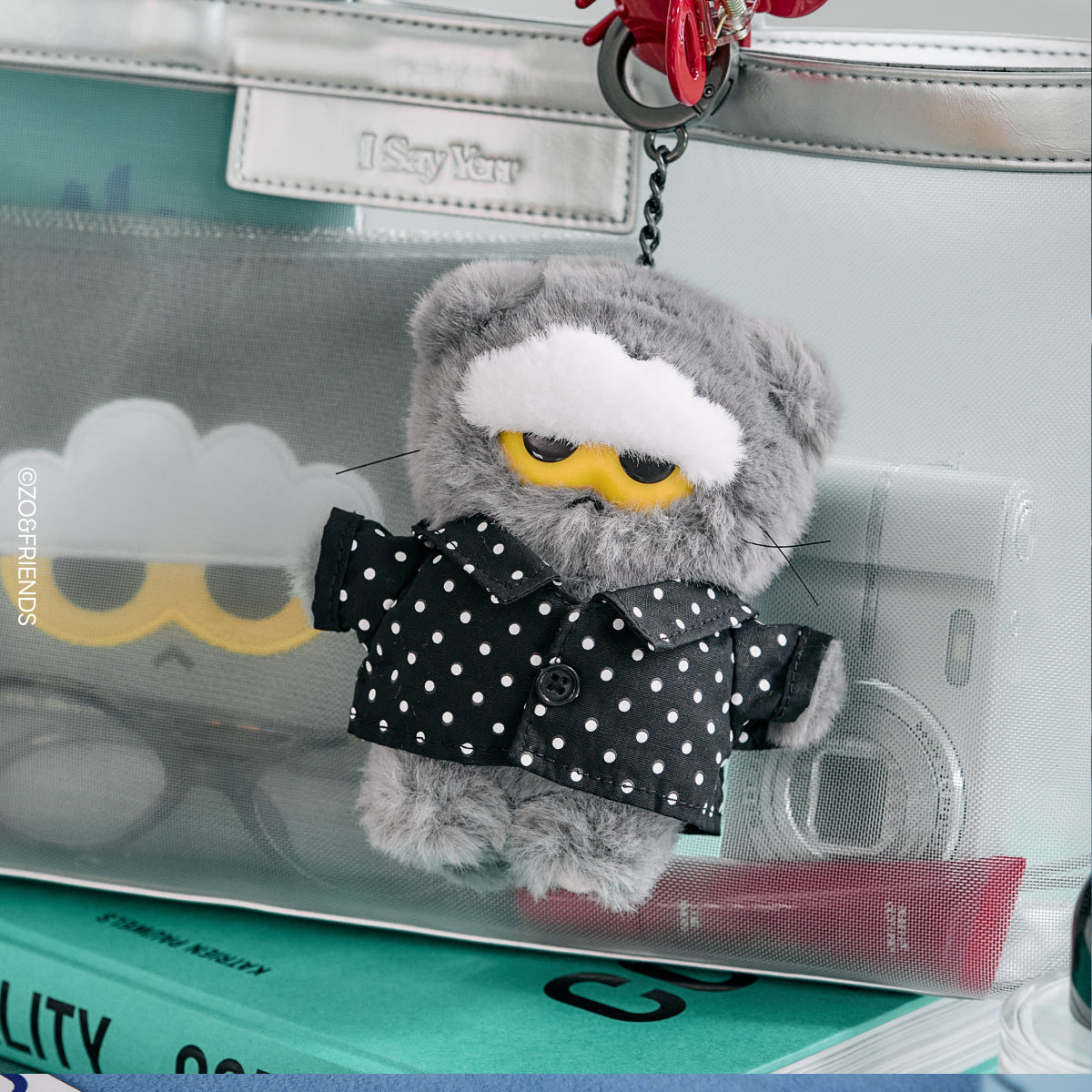 ZO&FRIENDS ZOA RANDOM PLUSH KEYRING CROWN EDITION