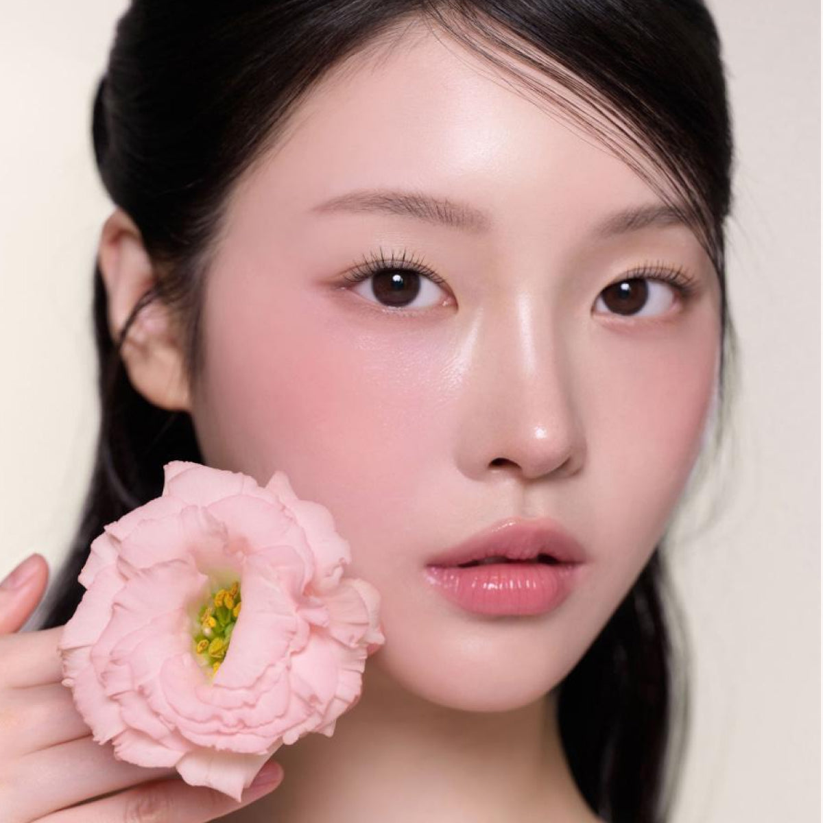 Dinto (Thumbelina Collection) Soft-Glow Liquid Cheek
