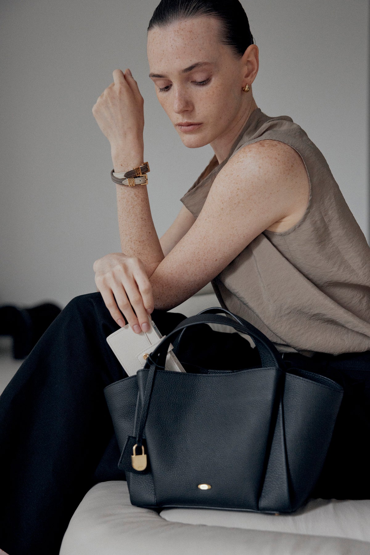 UMER_MRRV) TR Claire Bag Black