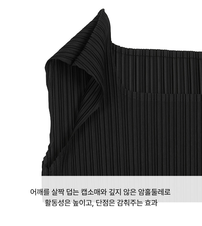 Celebshop Edition Pleats Square Top
