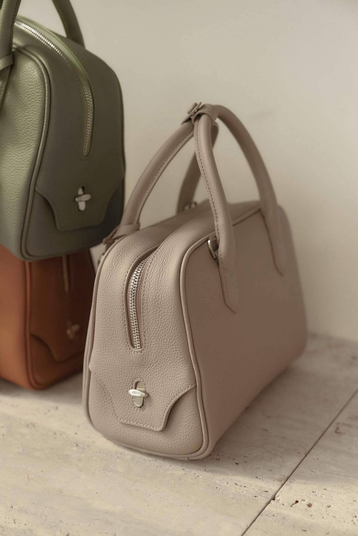 UMER_MRRV) TR Origin Boston Mini Bag Taupe Beige
