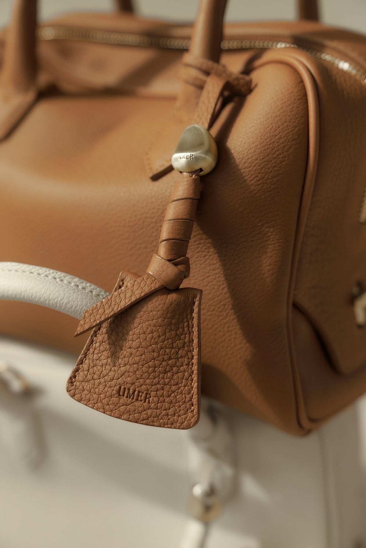 UMER_MRRV) TR Origin Boston Mini Bag Noisette Camel