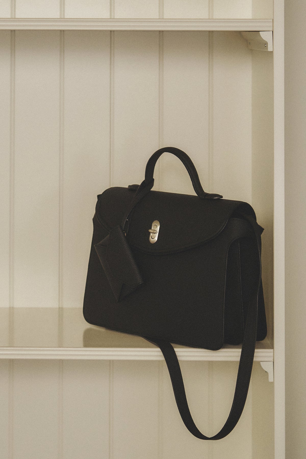 UMER_MRRV) TR Seren Bag (Gran) Black
