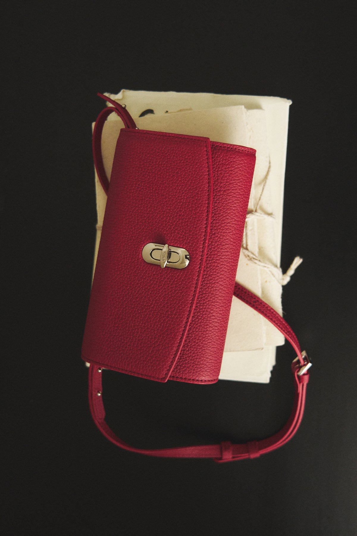 UMER_MRRV) TR Mariel WOC Chain Bag Ruby Rouge