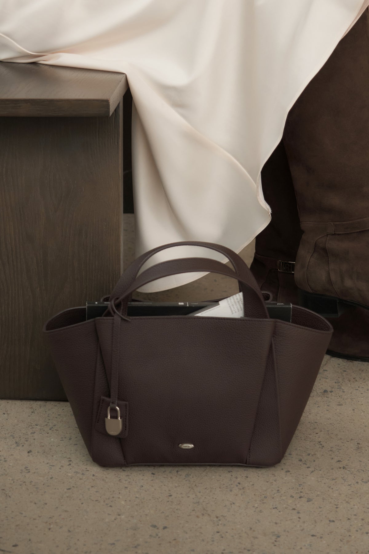 UMER_MRRV) TR Claire Bag Chocolate