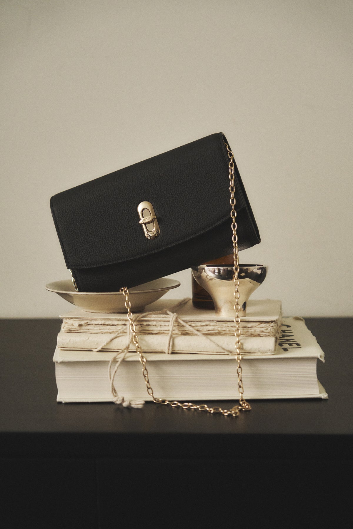 UMER_MRRV) TR Mariel WOC Chain Bag Black